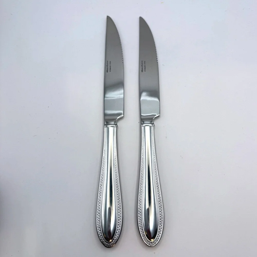 Reed & Barton‎ Laurel Stainless Steak Dinner Knives Set of 2 Silverware 9.5